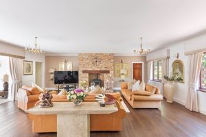 Photo 8- click for photo gallery